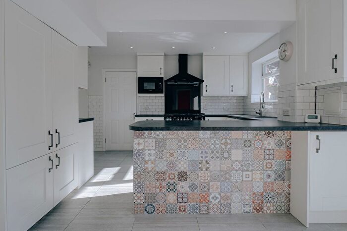 4 Bedroom End Of Terrace House To Rent In Bovingdon Crescent, Watford, WD25