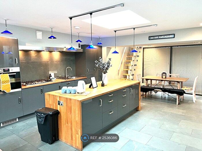 3 Bedroom Terraced House To Rent In Bakehouse Lane, Cheltenham, GL50