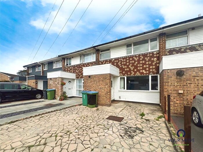 3 Bedroom Terraced House To Rent In Holland Close, Bognor Regis, PO21