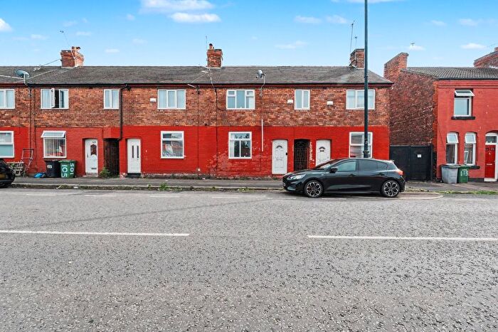 2 Bedroom Town House For Sale In Cleveland Street, Birkenhead, Merseyside, CH41
