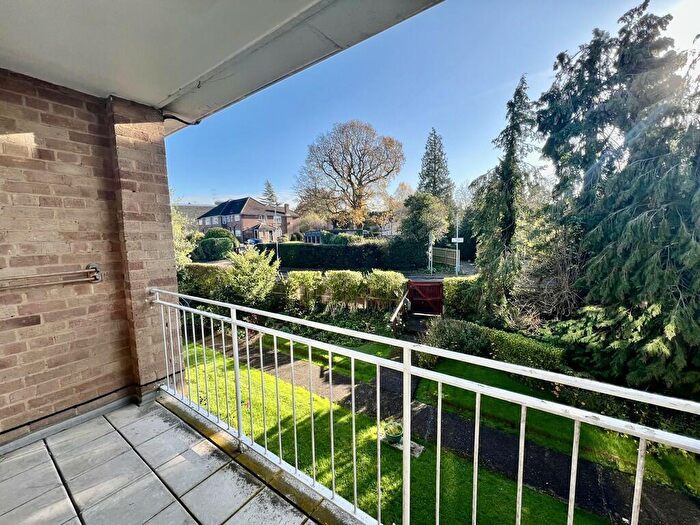 2 Bedroom Apartment To Rent In Eastbury Avenue, Northwood, HA6