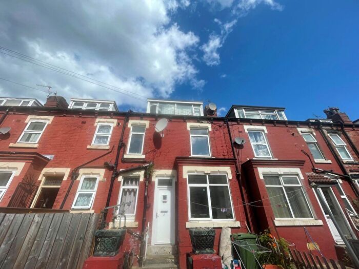 2 Bedroom Terraced House To Rent In Compton Row, Leeds, LS9