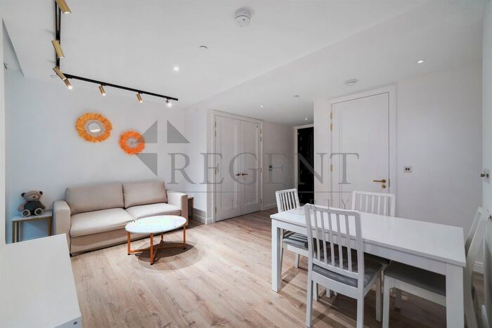 1 Bedroom Flat To Rent In Vermont House, Dingley Road, EC1V
