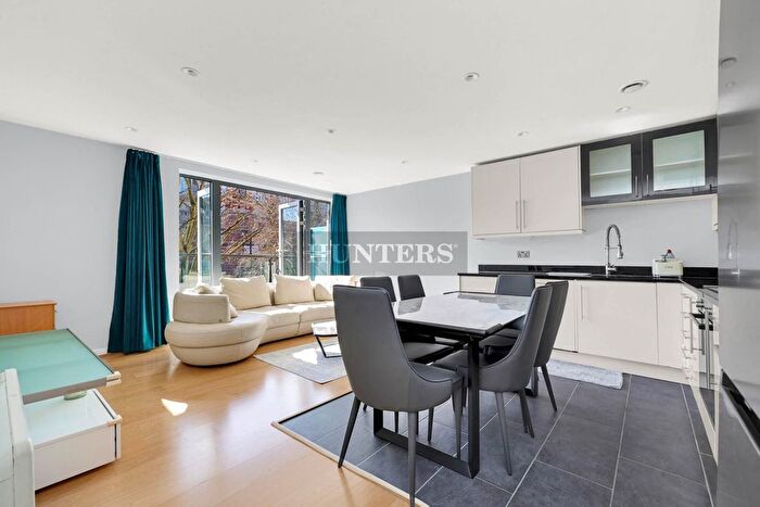 2 Bedroom Flat To Rent In Maida Vale, London, W9