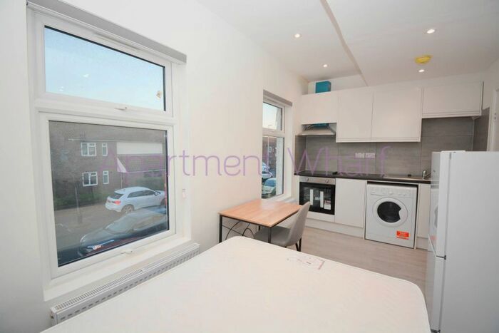 1 Bedroom Flat To Rent In Crownfield Road, London, E15
