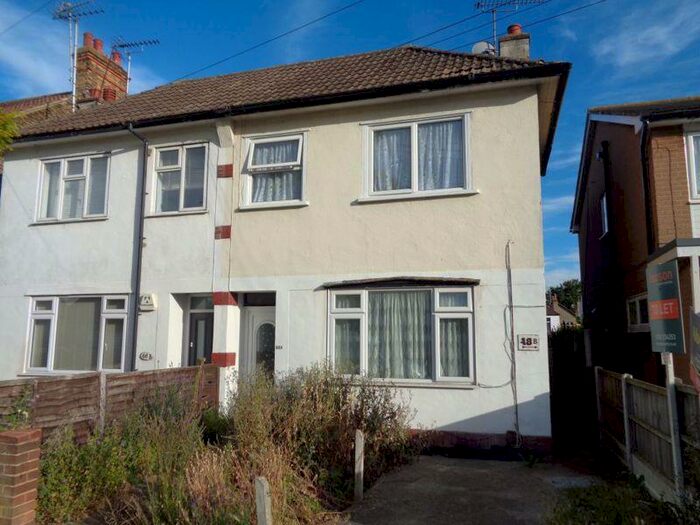 1 Bedroom Ground Flat To Rent In Eastcote Grove, Southend-On-Sea, SS2