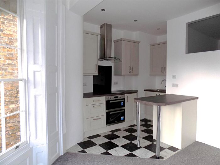 1 Bedroom Flat For Sale In High Street, Ramsgate, CT11