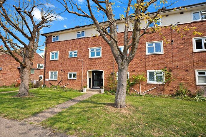 1 Bedroom Apartment For Sale In Trinity Road, Hertford Heath, Hertford, SG13