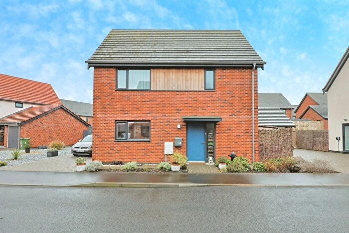 3 Bedroom Detached House For Sale In Greyling Way, Swaffham, PE37