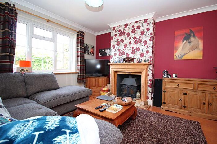 4 Bedroom Semi-Detached House For Sale In Heath Road, Soberton, SO32