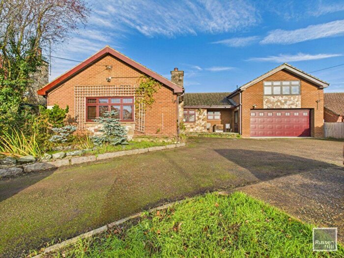 5 Bedroom Chalet For Sale In Townhouse Road, Old Costessey, NR8