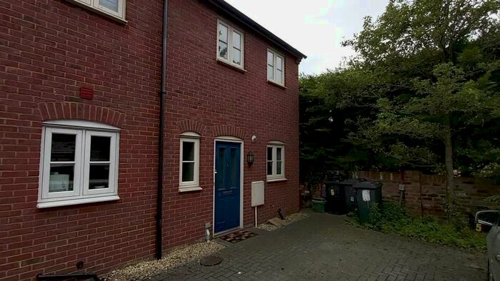 2 Bedroom End Of Terrace House To Rent In Healey Mews, Gloucester, GL1
