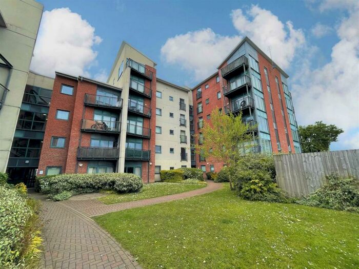 3 Bedroom Flat To Rent In Compass Point, Pocklington Drive, Manchester, M23