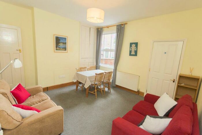 4 Bedroom Terraced House To Rent In Stanley Road, Earlsdon, Coventry, CV5