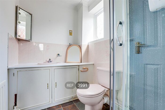 4 Bedroom Detached House To Rent In , Studland Way, Nottingham, NG2