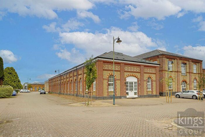 1 Bedroom Apartment For Sale In Harston Drive, Enfield, EN3