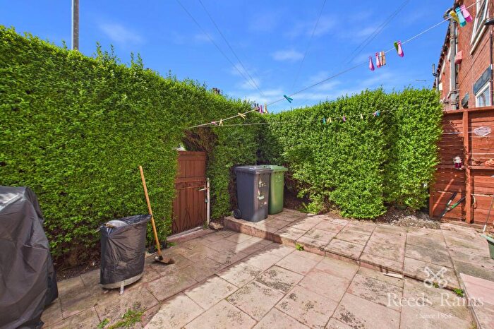 3 Bedroom Terraced House To Rent In Woodlea Street, Leeds, West Yorkshire, LS11
