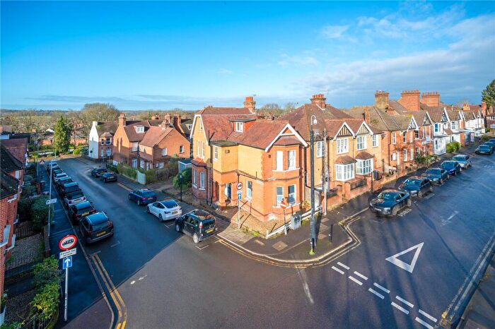 Flat To Rent In Britton Avenue, St. Albans, Hertfordshire, AL3