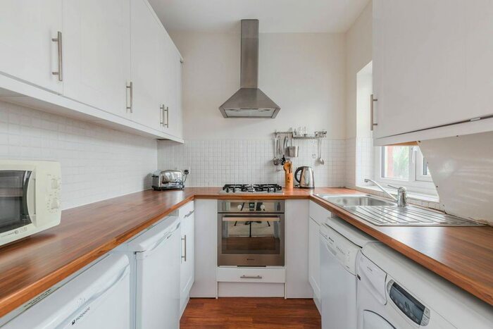 1 Bedroom Flat To Rent In Berkeley Road, Crouch End, London N8