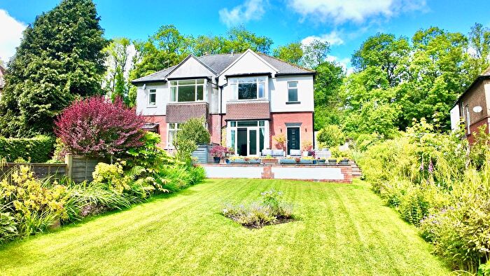 4 Bedroom Semi-Detached House For Sale In The Crescent, Ebbw Vale, NP23