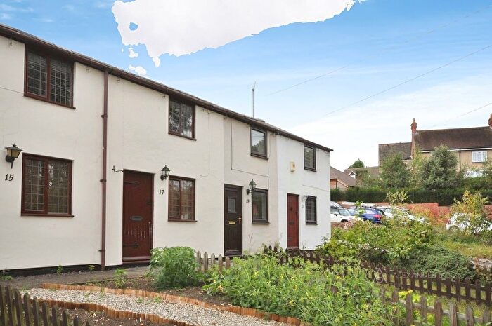 1 Bedroom Terraced House To Rent In Moreton Road, Buckingham, Buckinghamshire, MK18