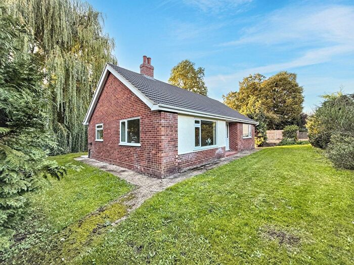 3 Bedroom Detached Bungalow For Sale In Watton Road, Great Hockham, IP24