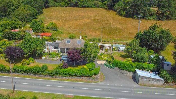 3 Bedroom Detached Bungalow For Sale In Llechryd, Cardigan, SA43