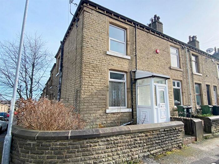 2 Bedroom Terraced House For Sale In Keat Street, Crosland Moor, Huddersfield, HD4