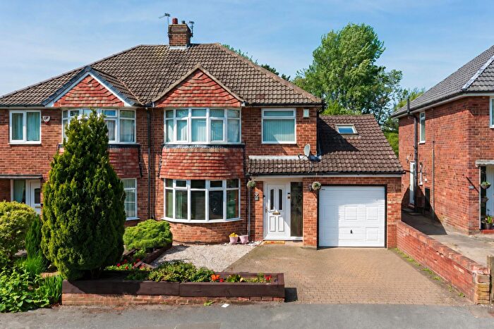 4 Bedroom Semi-Detached House For Sale In Winding Way, Alwoodley, LS17