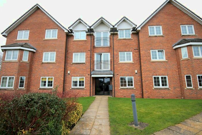 3 Bedroom Flat To Rent In Colliers Grove, Atherton, M46