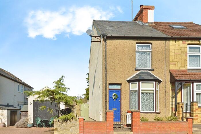 2 Bedroom Semi Detached House For Sale In Vicarage Road, Bradwell, Milton Keynes, MK13