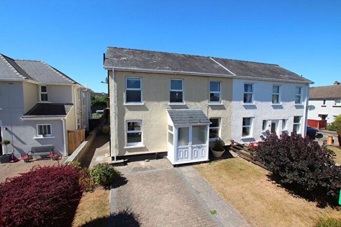 3 Bedroom Semi-Detached House For Sale In Trenewydd, Brecon, LD3