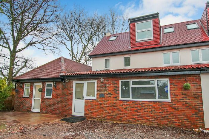 4 Bedroom Semi-Detached House For Sale In Holtye Road, East Grinstead, RH19