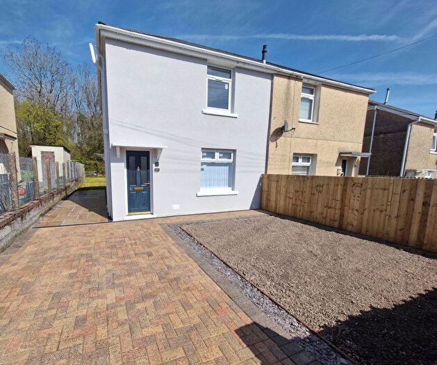 3 Bedroom Semi-Detached House For Sale In Rhyd-Y-Cae, Rassau, NP23