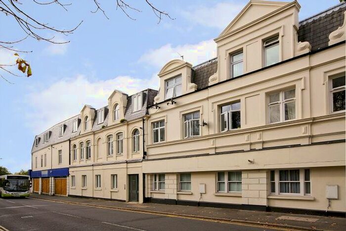 1 Bedroom Flat To Rent In Junction Road, Burgess Hill, RH15