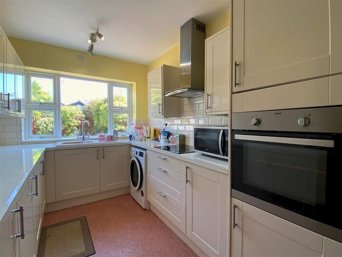 3 Bedroom Semi-Detached House For Sale In Millcroft, Crosby, Liverpool, L23