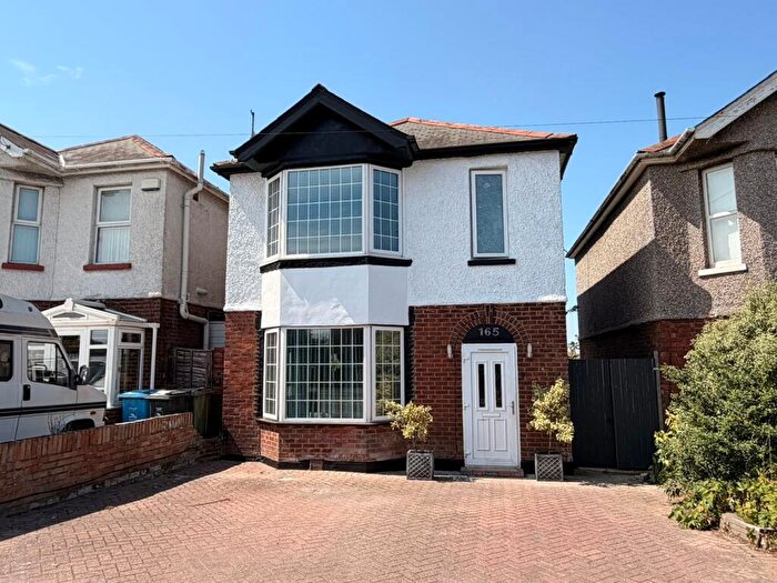 3 Bedroom Detached House To Rent In Longfleet Road, Poole, BH15