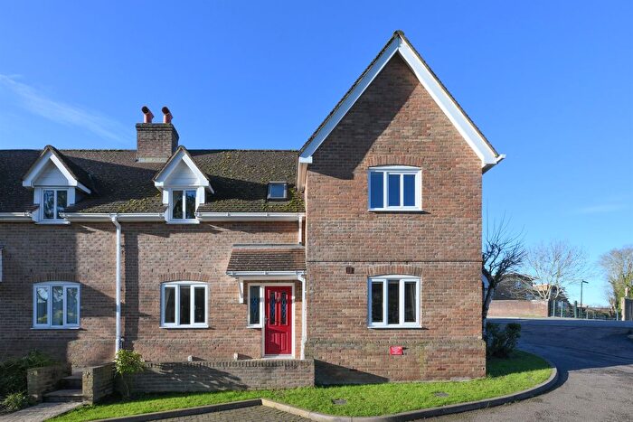 3 Bedroom Semi Detached House For Sale In Station Road, Broxbourne, EN10