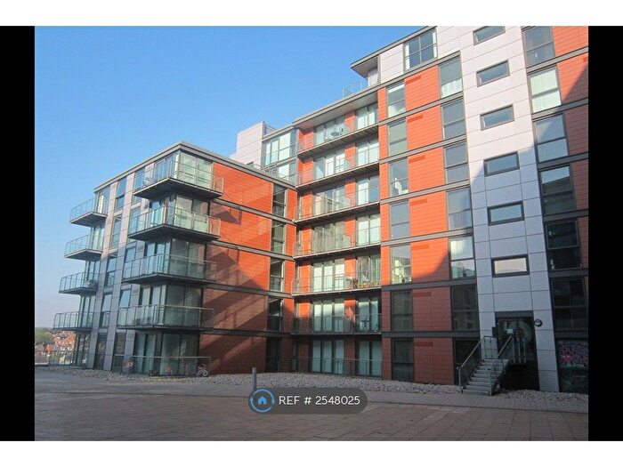 1 Bedroom Flat To Rent In Gateway Plaza, Barnsley, S70
