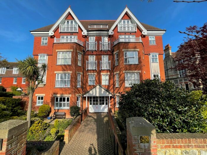 2 Bedroom Flat To Rent In Granville Road, Eastbourne, BN20