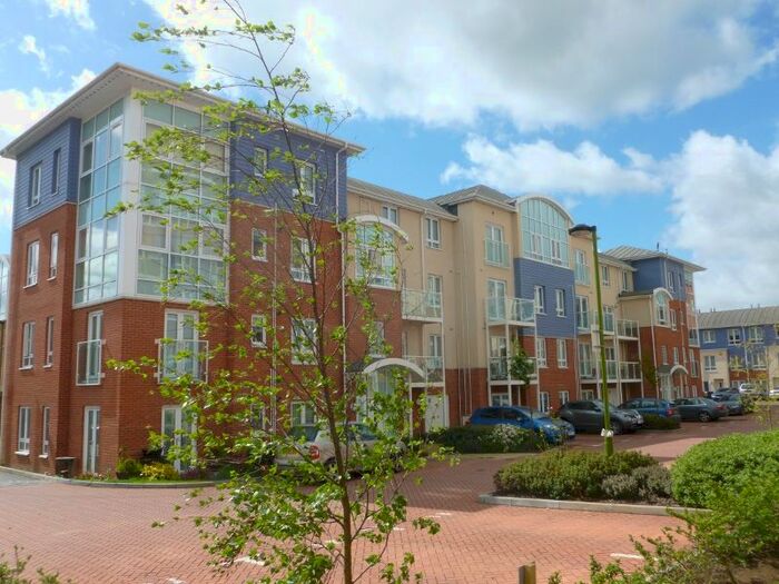 1 Bedroom Flat To Rent In Pumphouse Crescent, Watford, WD17