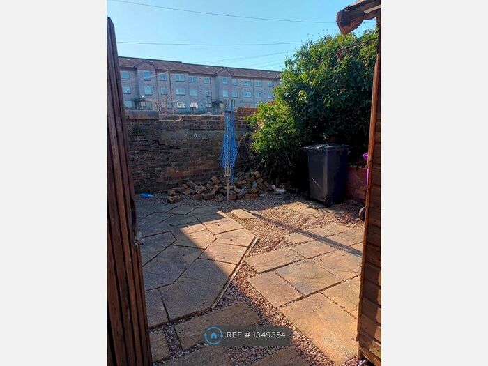 2 Bedroom Flat To Rent In Dalry Road, Kilwinning, KA13