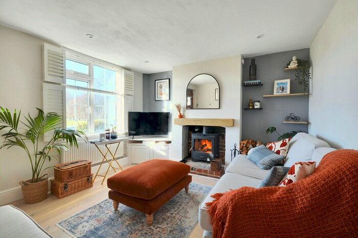 2 Bedroom Semi-Detached House For Sale In Bagham Cross, Chilham, CT4