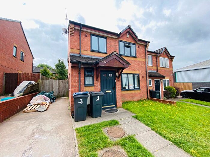 3 Bedroom House To Rent In Poplar Drive, Birmingham, B8