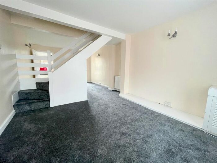 2 Bedroom Property To Rent In Whitehall Lane, Grays, RM17