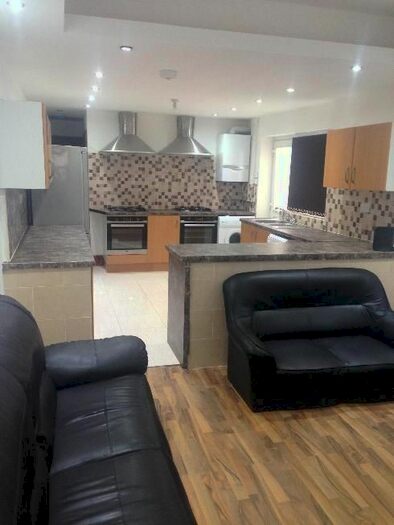 8 Bedroom Terraced House To Rent In Dawlish Road, Selly Oak, B29