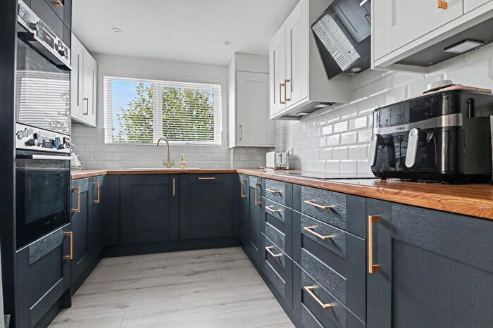 4 Bedroom End Of Terrace House For Sale In Torrington Close, Sholing, SO19