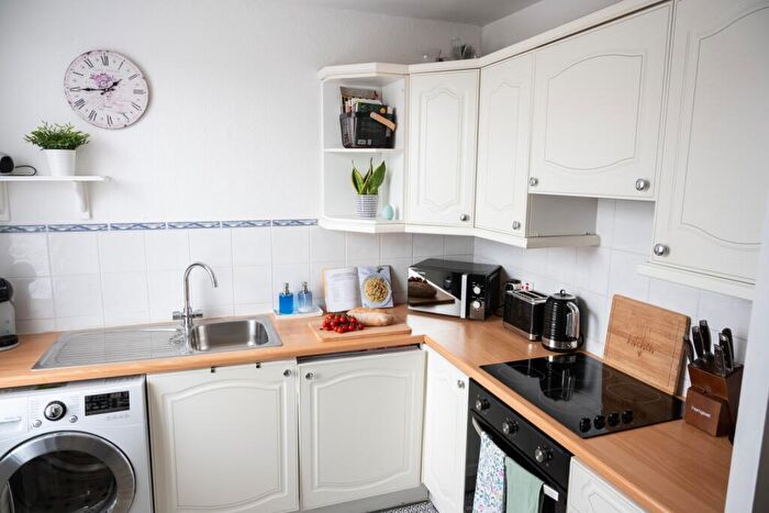 1 Bedroom Flat For Sale In , RG14