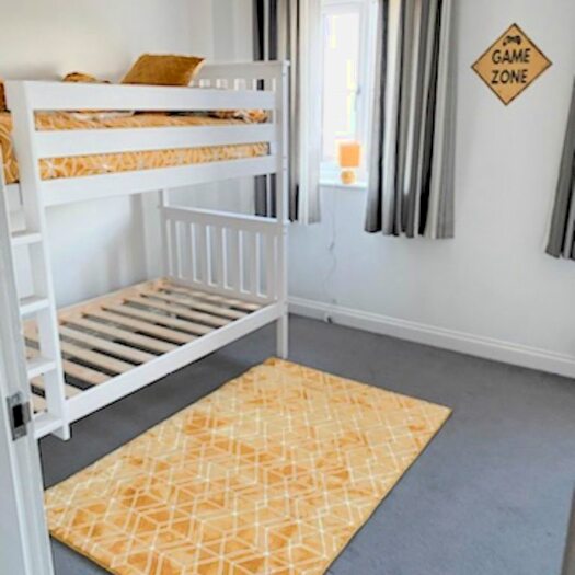 3 Bedroom Terraced House To Rent In Highgrove Court, Carlton, Barnsley, S71