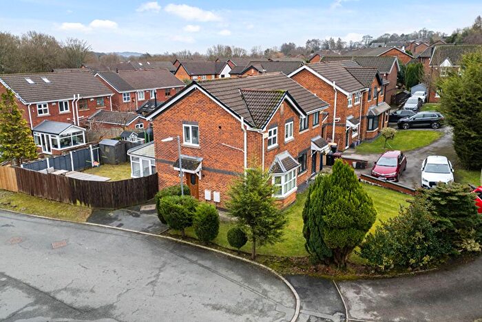 3 Bedroom Semi Detached House For Sale In Pitcombe Close, Bolton, BL1